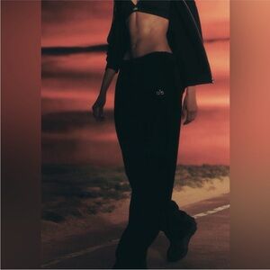 Alo Accolade Straight Leg Sweatpants